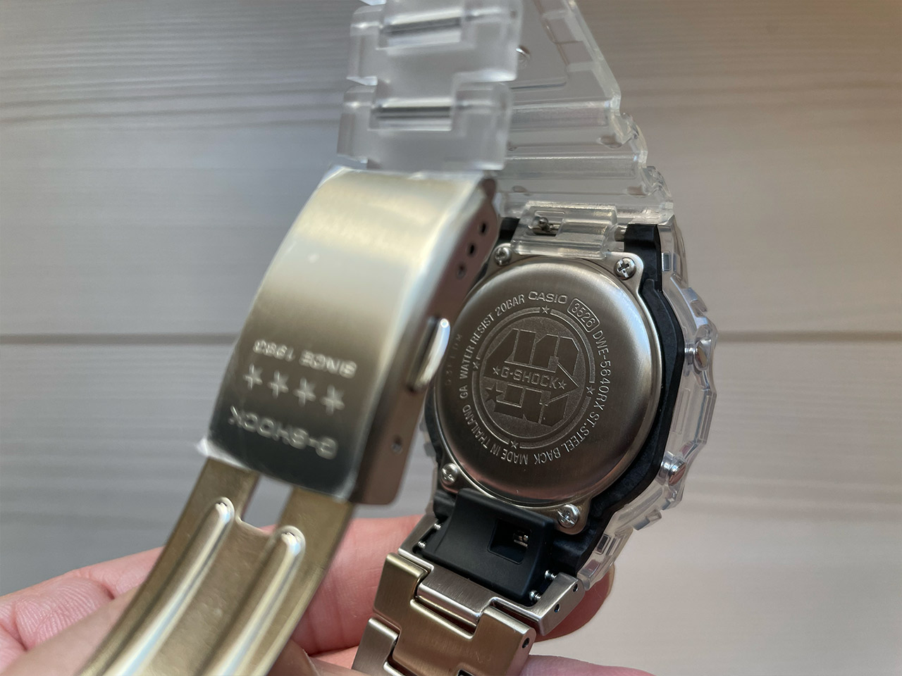 実機レビュー 装着感が最高！G-SHOCK40周年限定モデル「DWE
